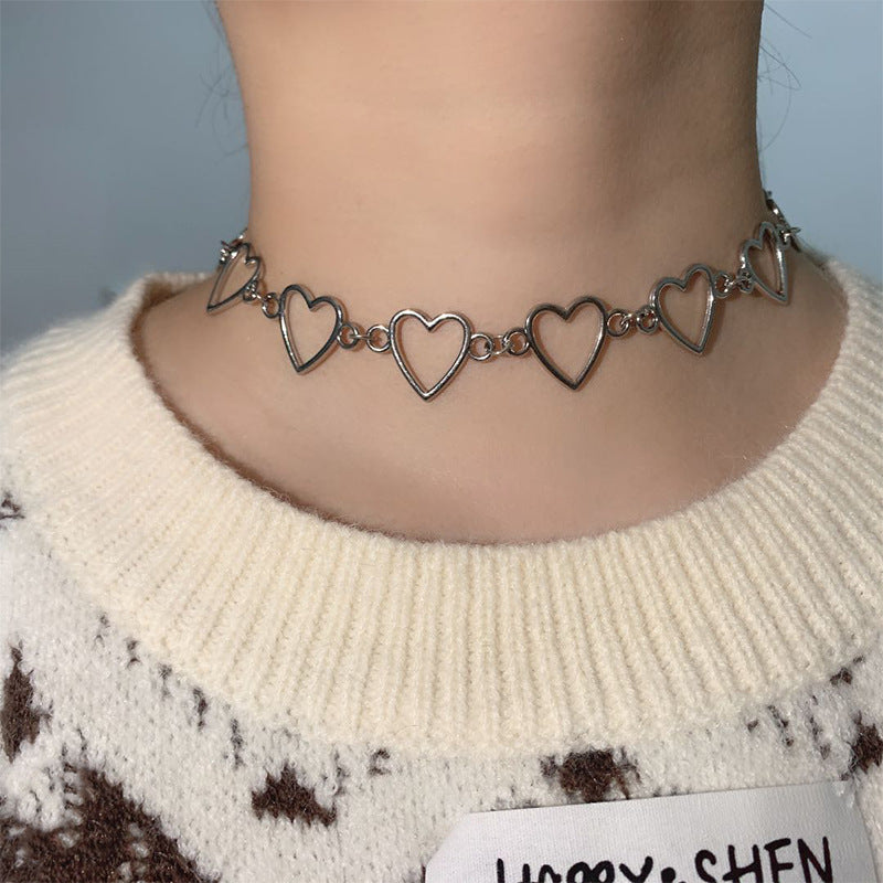Collier ras du cou d'amour