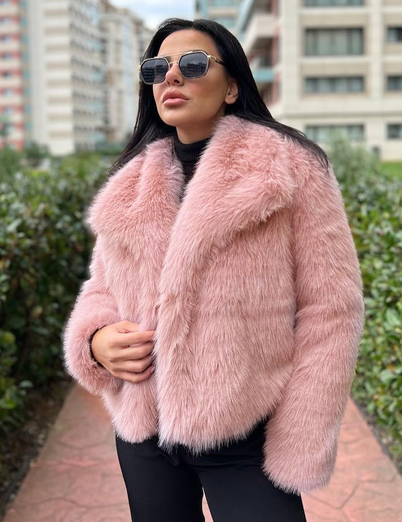 Flygo Women's Faux Fur Coat Fluffy Faux Fur Jacket Long Sleeve Lapel Furry Winter Jackets Shaggy Parka Short Coat